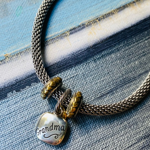 NWOT BRIGHTON "World's Best Grandma" Silver & Gold Two-Tone Charm Bracelet 8.25 - Picture 6 of 7
